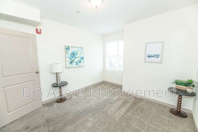 Building Photo - 1459 MacArthur Blvd