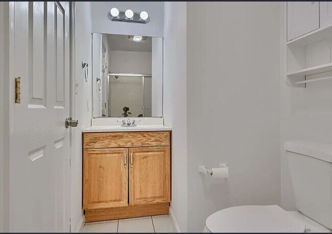 Building Photo - Rose Street