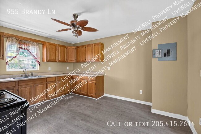 Building Photo - 955 Brandy Ln