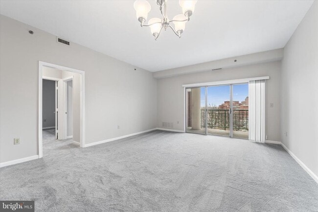 Building Photo - 545 E Braddock Rd