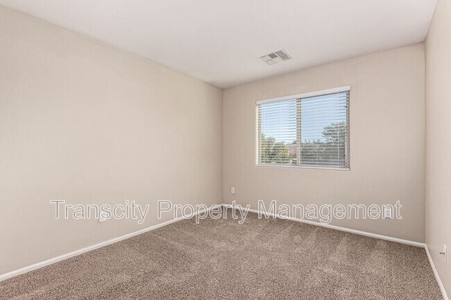 Building Photo - 38444 N Joann Way