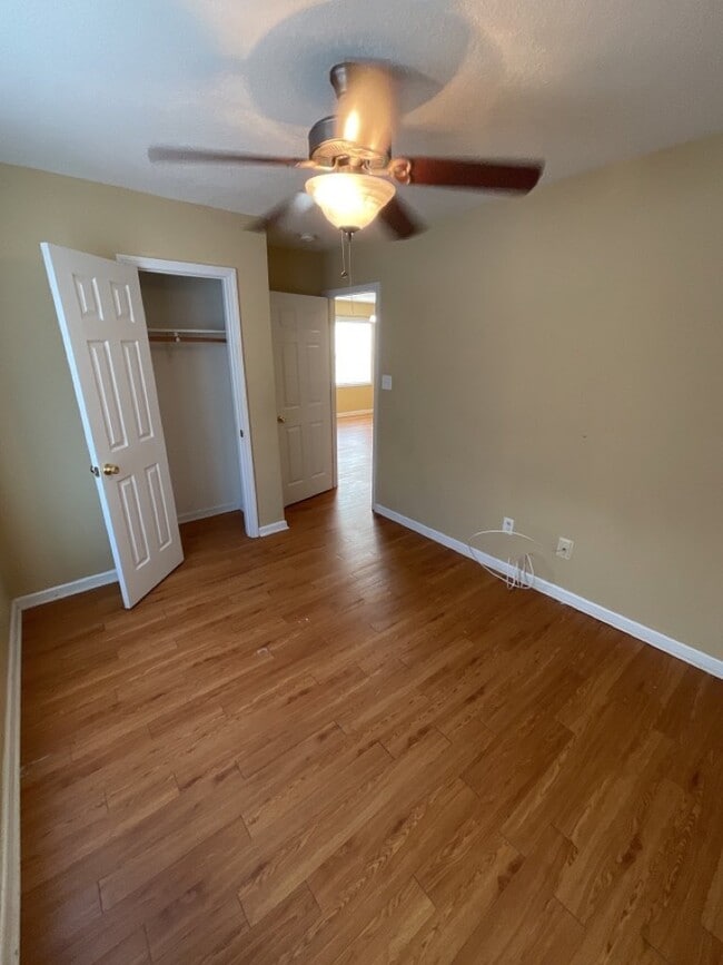 Building Photo - 206 Angus Ln