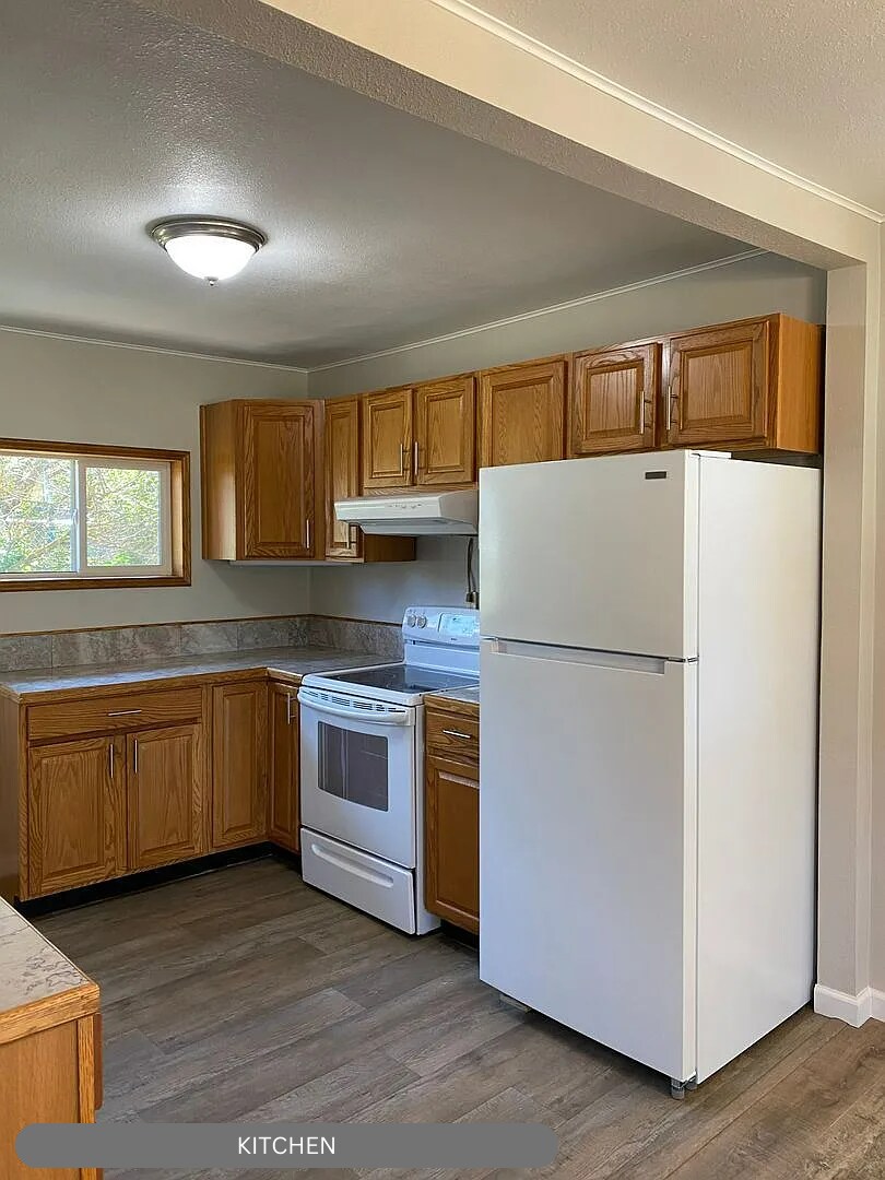 Building Photo - 10711 S Sprague St