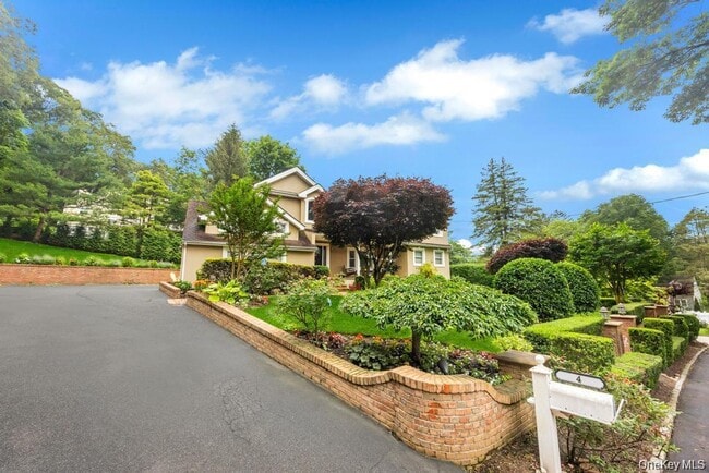 Building Photo - 4 2nd St