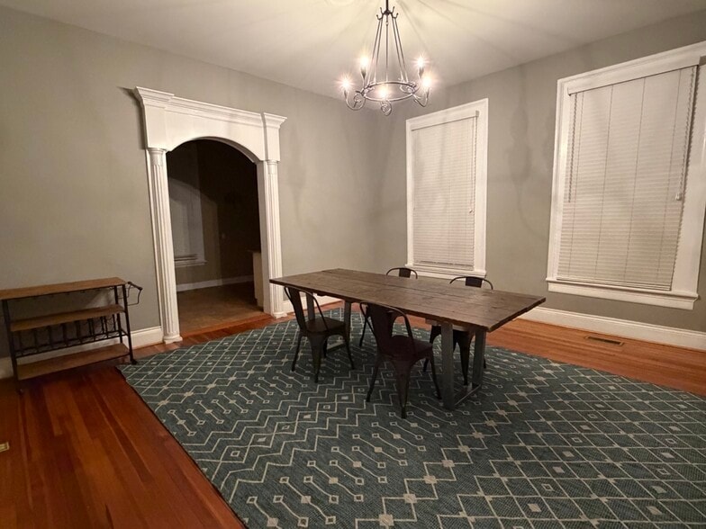 Shared Dining Room - 619 3rd Ave