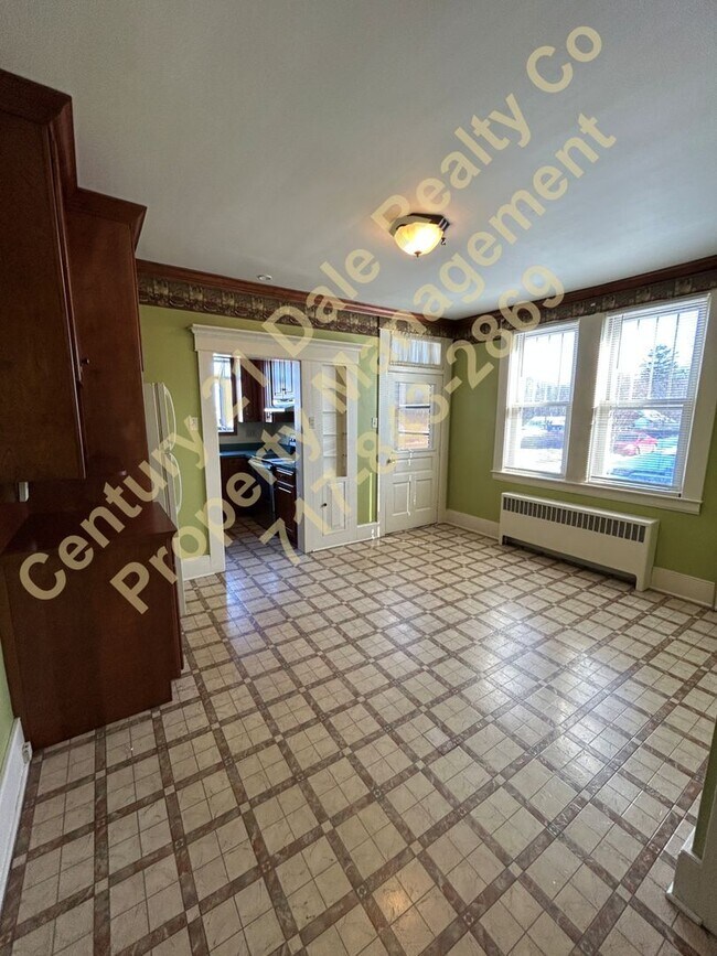 Building Photo - Beautiful 3 Bedroom 1 Bath Home in Dallastown Schools with a Large detached 2 Car Garage