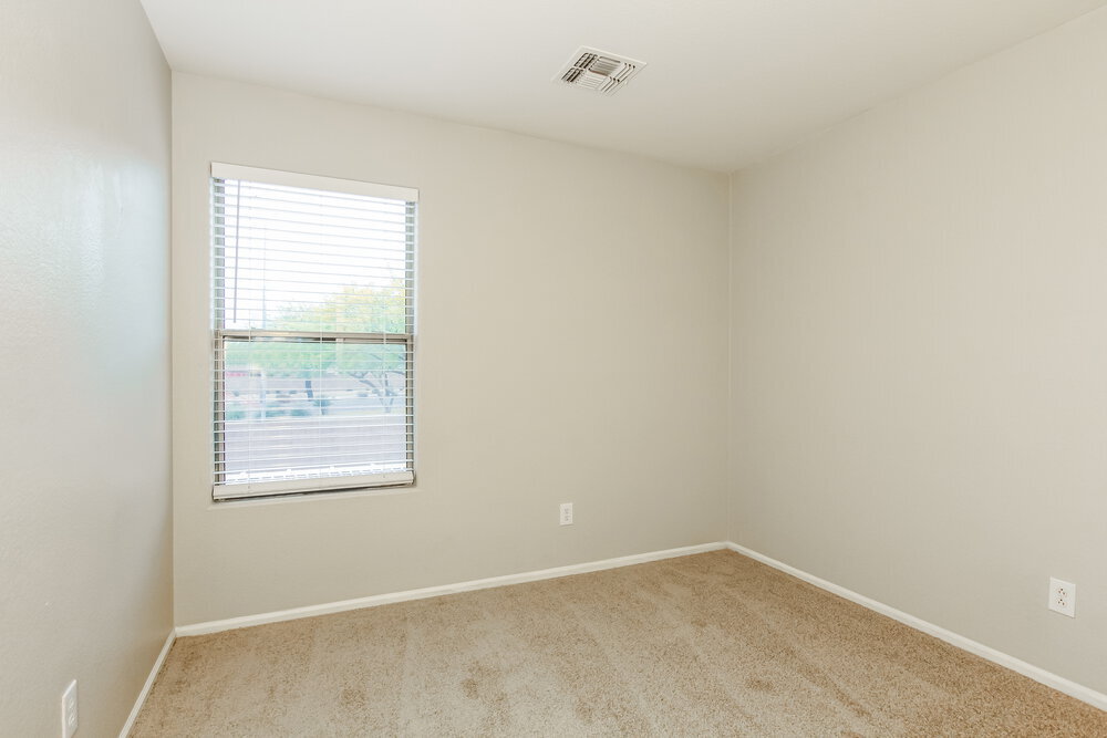 Building Photo - 2348 W White Feather Ln