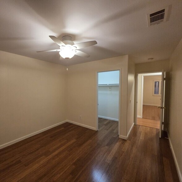 Building Photo - 61 Dovecreek