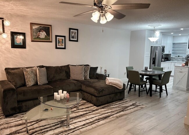 Building Photo - 369 Waterside Dr