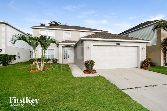 Building Photo - 2315 Canopy Dr
