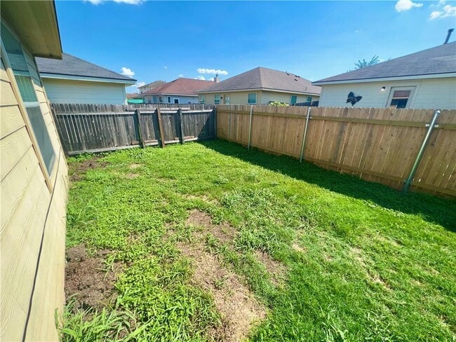 Building Photo - 7813 Duber Ln