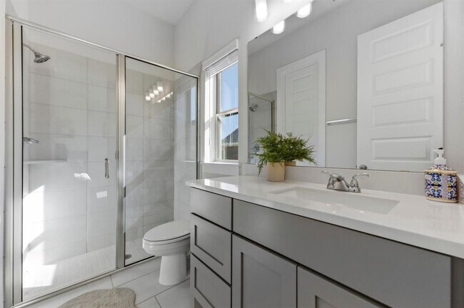 Building Photo - 111 Carolina Jasmine Dr