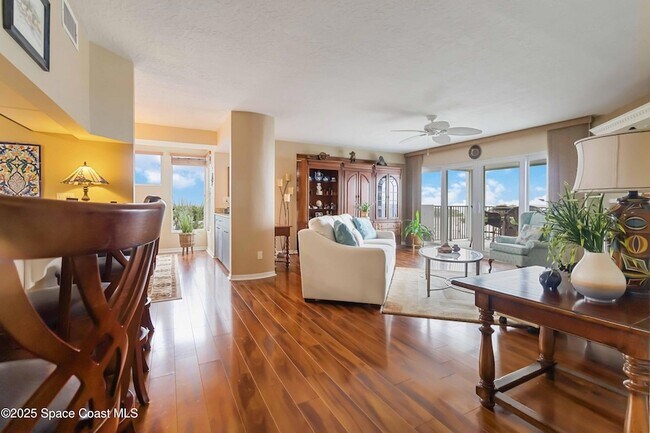 Building Photo - 215 Ballyshannon St