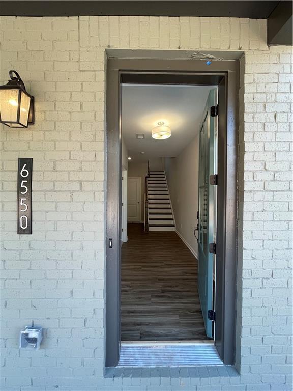Building Photo - 6550 Cortland Walk