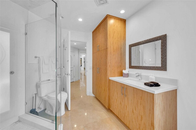 Building Photo - 74 Nurmi Dr