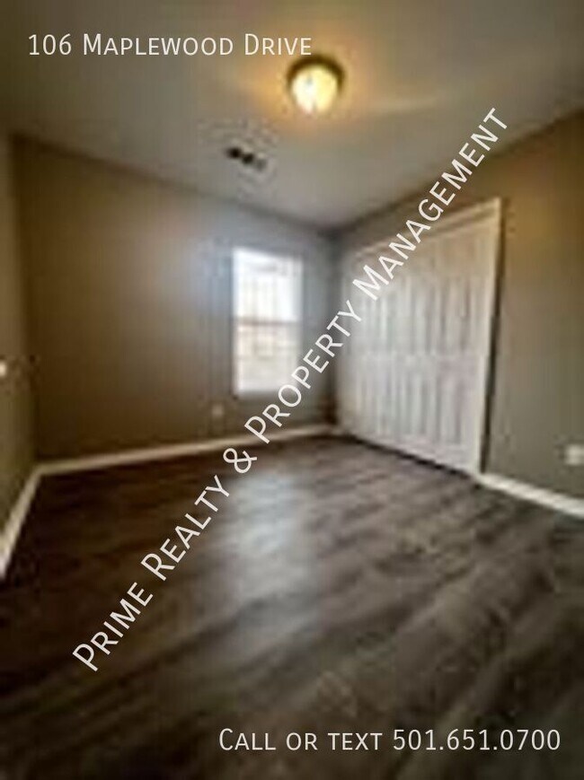 Building Photo - 106 Maplewood Dr