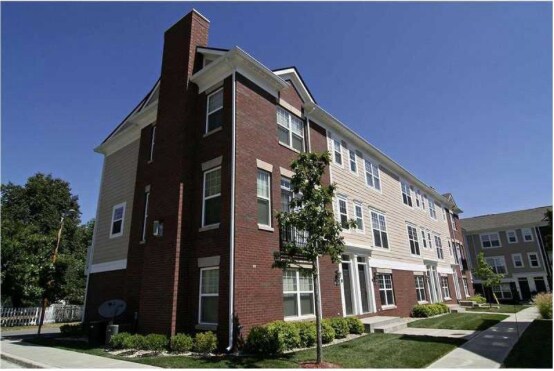 Building Photo - 70 Florence St