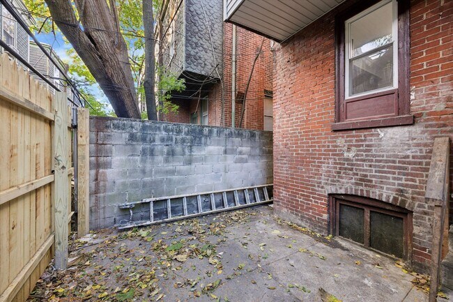 Building Photo - 4 Bedroom House North Philly- Will accept 3 Bedroom Vouchers!