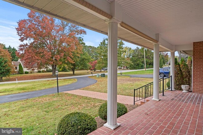 Building Photo - 21692 Potomac View Dr