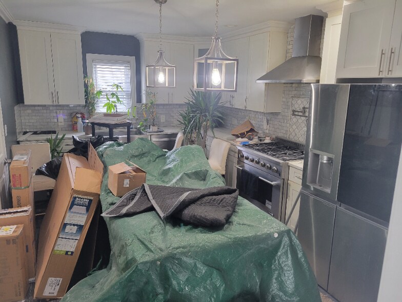 Building Photo - 8 Octavia St