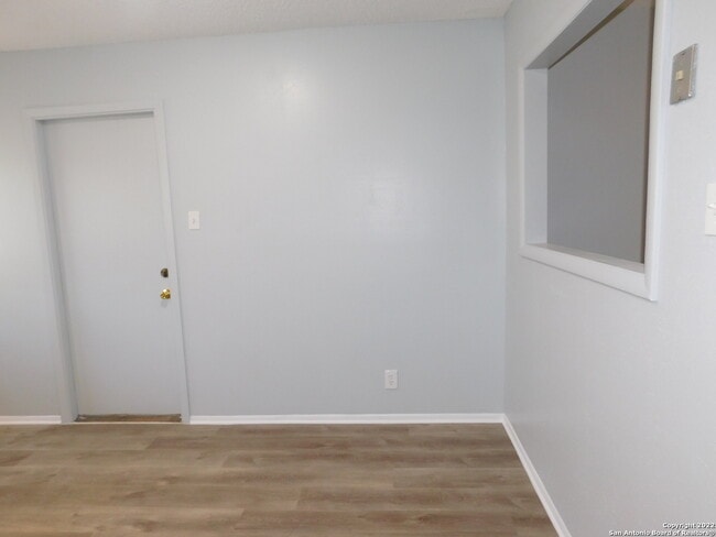 Building Photo - 6707 Pleasant Oak Dr