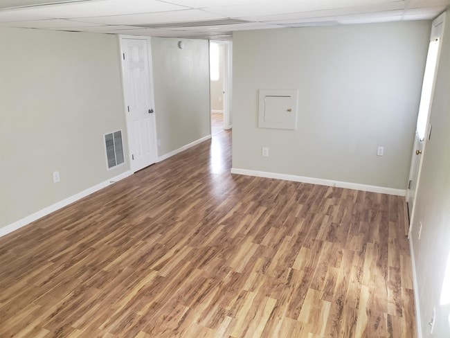 Building Photo - 2790 Sardis St