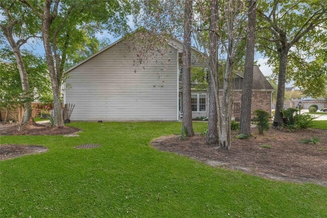 Building Photo - 2330 Everest Way