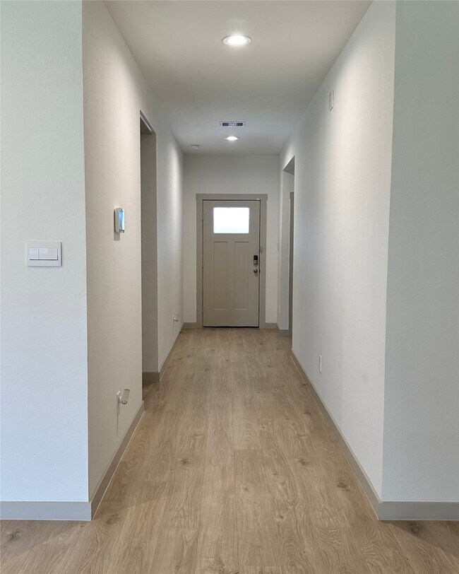 Building Photo - 4230 Big Frk Ct