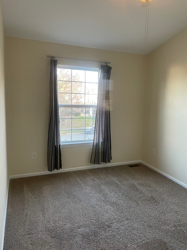 Building Photo - 1727 Andover Blvd