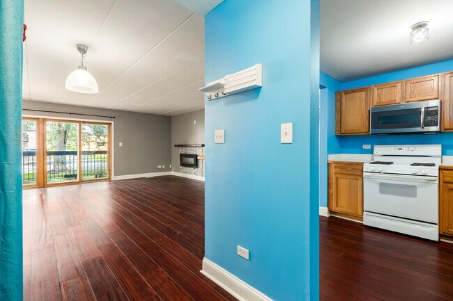 Building Photo - 9529 Minnick Ave