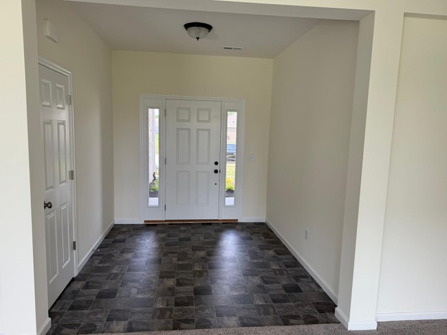Building Photo - 933 Reeder Cir