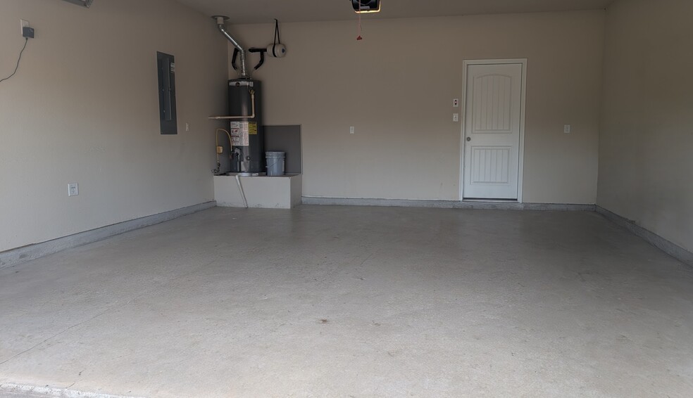 Building Photo - 10104 Kemah Pl