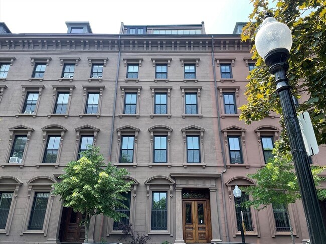 Building Photo - 40 W Newton St