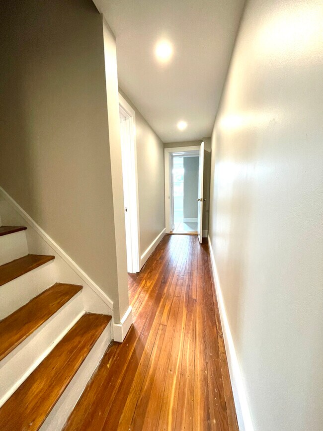 Building Photo - 4680 Umbria St