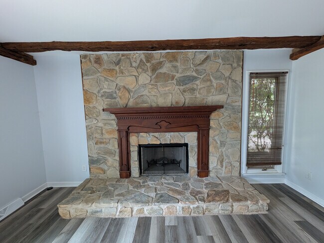Building Photo - Room in Single Family Home on Ranson Rd