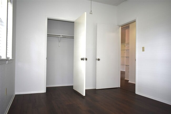 Building Photo - 16838 Markridge Dr