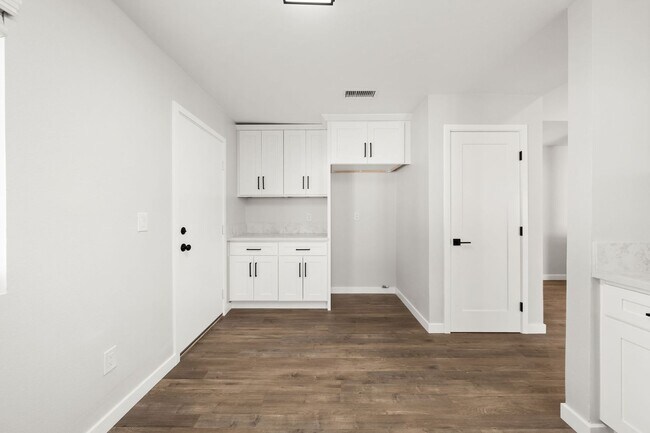 Building Photo - COMING SOON - Beautiful Highland Home