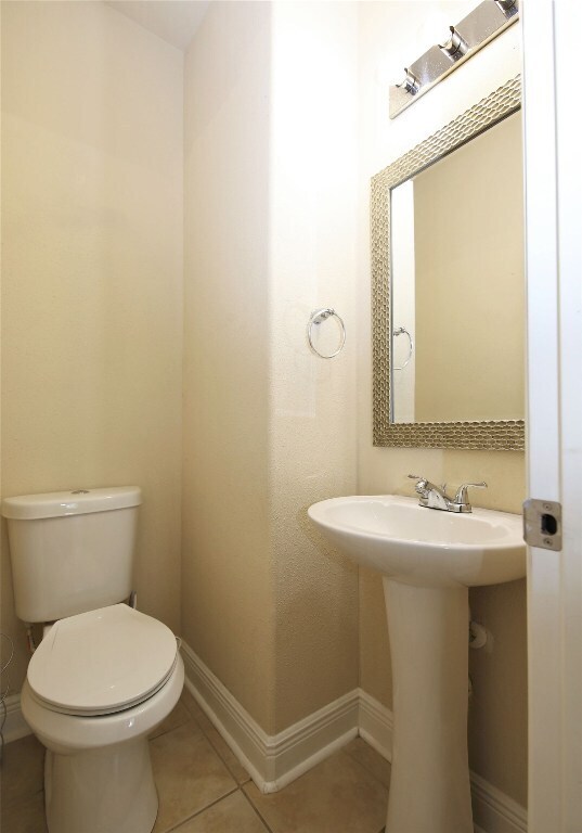 Building Photo - 438 Magnolia Blossom