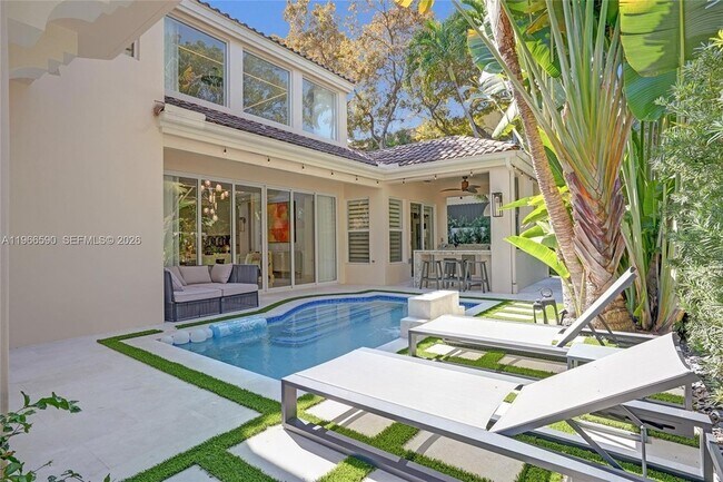 Building Photo - 20824 NE 37th Ave