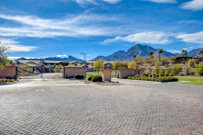 Building Photo - Private Cul-de-Sac Estate in Gated Summerlin with Pool, Spa & Outdoor Living