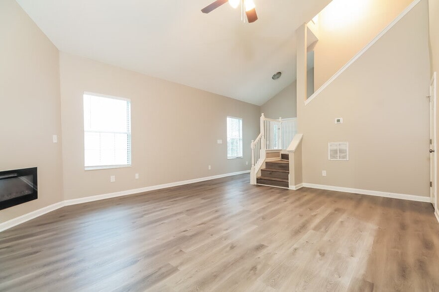 Building Photo - 6662 Browns Mill Ferry Dr