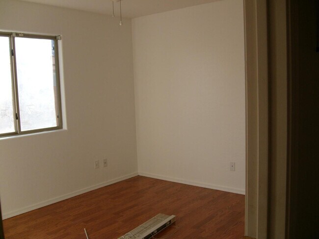 Building Photo - 12846 N 148th Ln