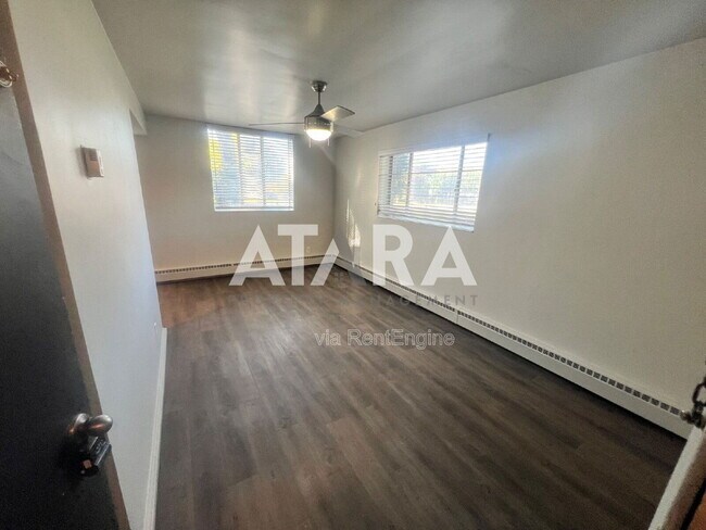 Building Photo - 177 W 300 N