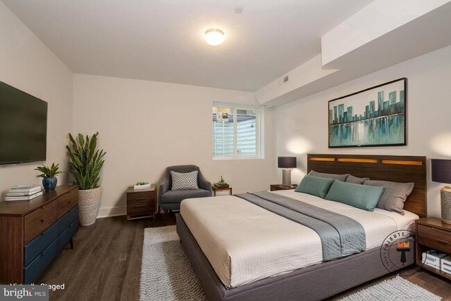 Building Photo - 1956 N 8th St