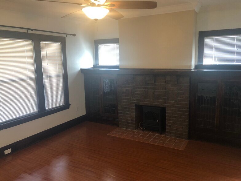 Building Photo - 2056 Bunts Rd