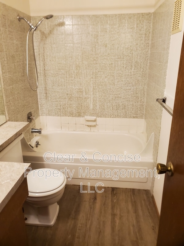 Building Photo - 2671 Woodstone Pl