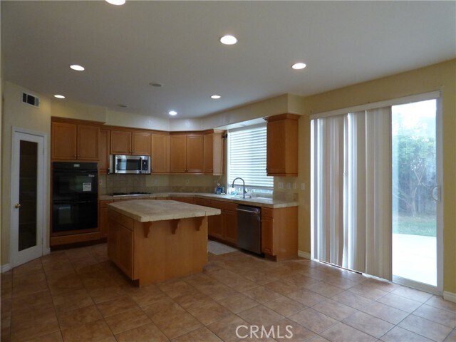 Building Photo - 7238 San Carmela Ct