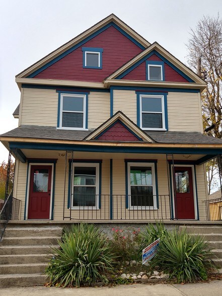 Building Photo - 229 Adams St
