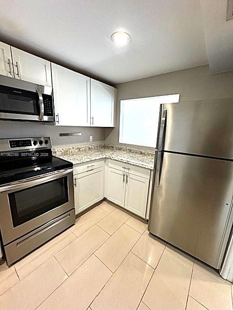 Building Photo - 9470 Live Oak Pl