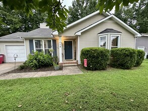 Building Photo - 118 Shady Maple Dr